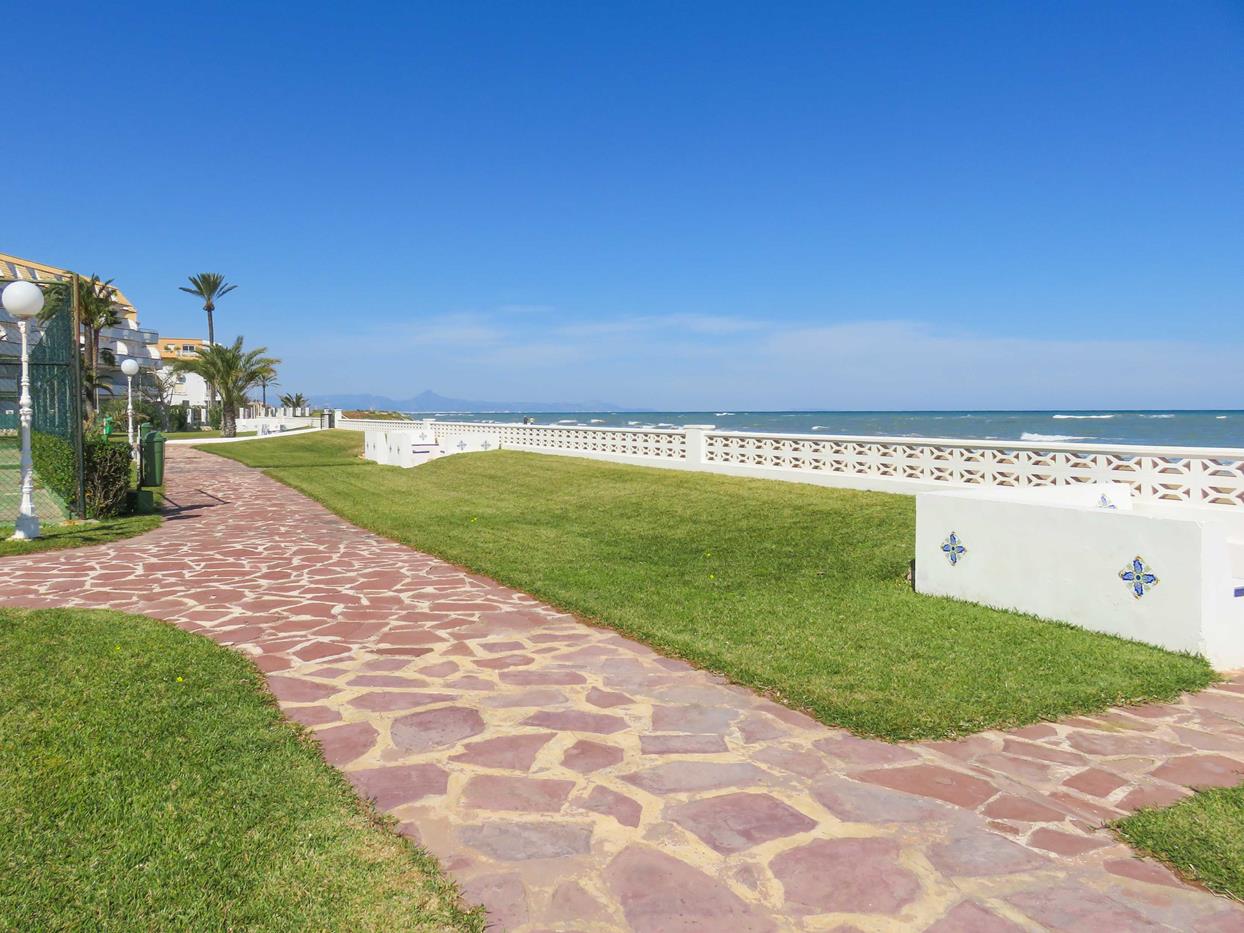 Apartamento de playa en Denia con vistas al mar